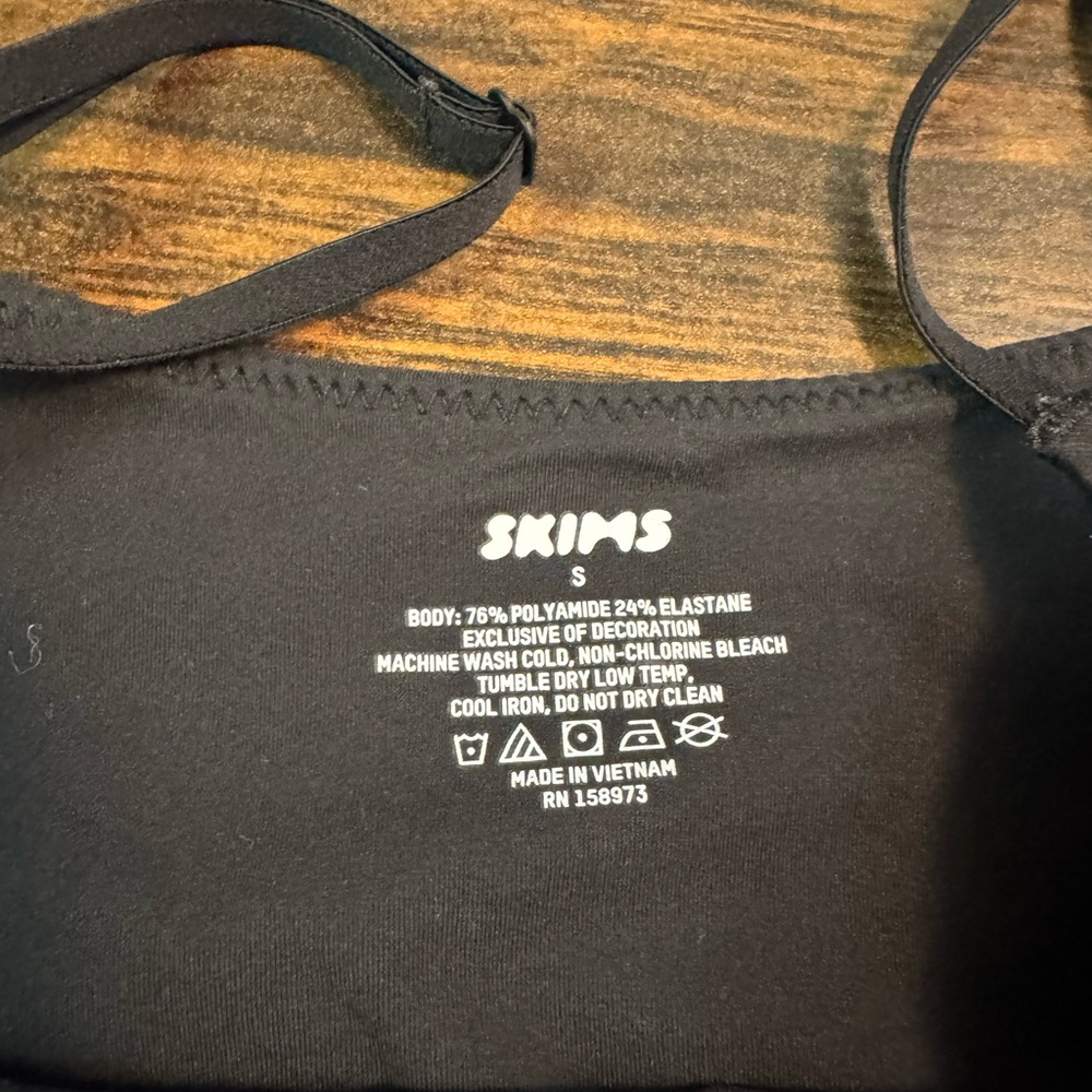 Skims bodysuit - image 4